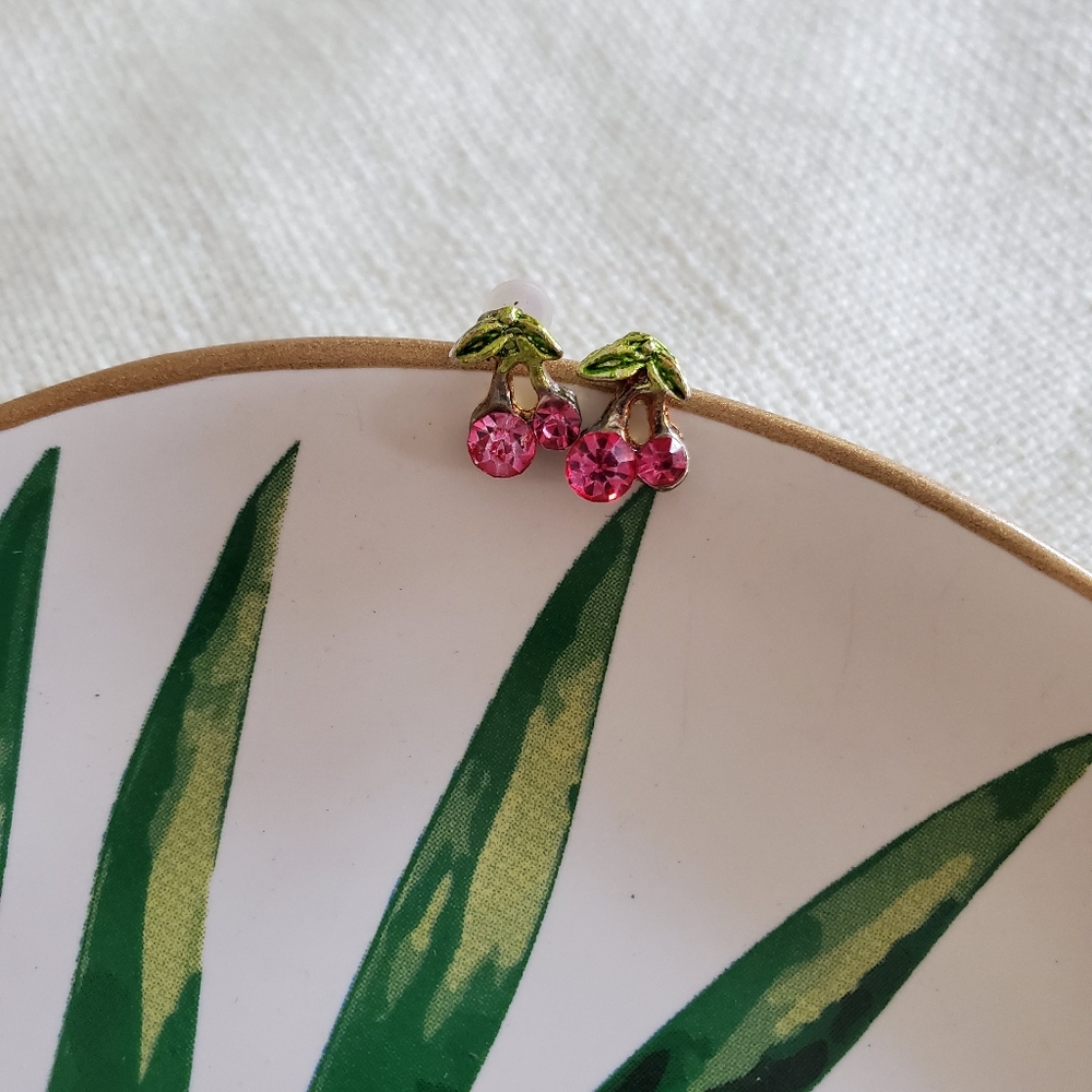 NEW Cherry 🍒  Stud earrings pink